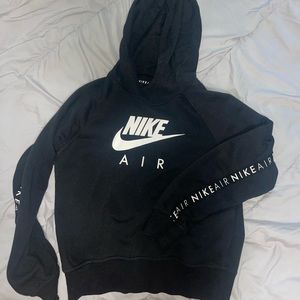 nike sweatshirt